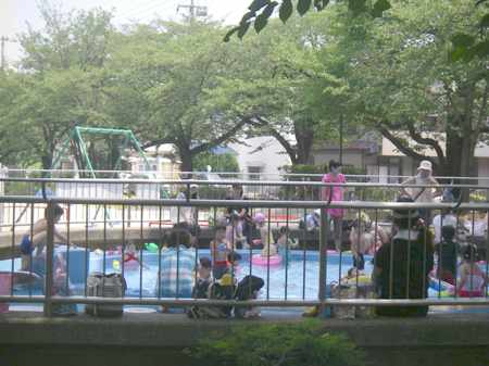 じゃぶじゃぶ池イメージ